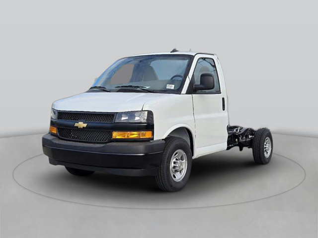 2024 Chevrolet Express Commercial Cutaway 3500 Van 139