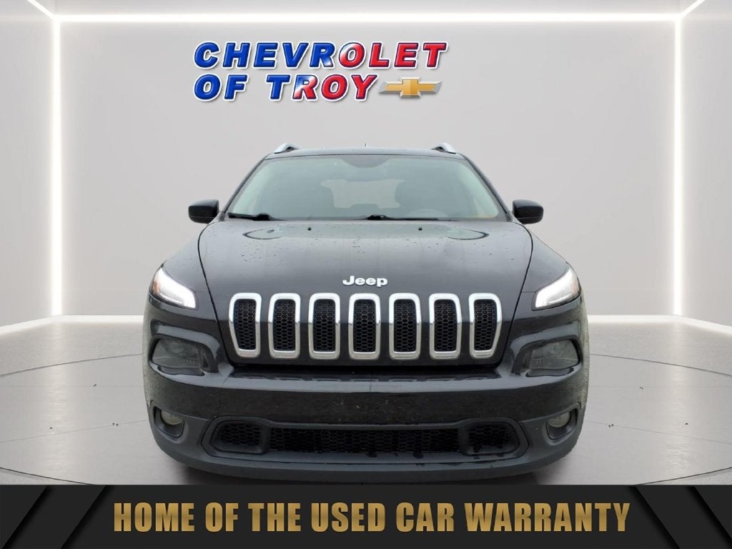 Used 2015 Jeep Cherokee Latitude with VIN 1C4PJLCB8FW517403 for sale in Troy, OH