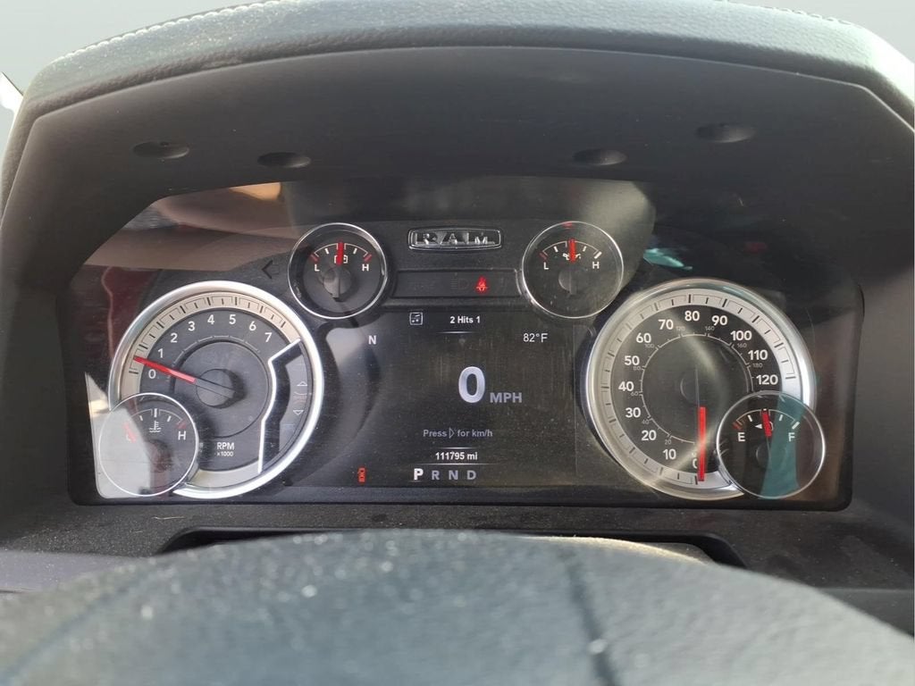 2017 RAM 1500 Laramie Crew Cab 4x4 5'7" Box