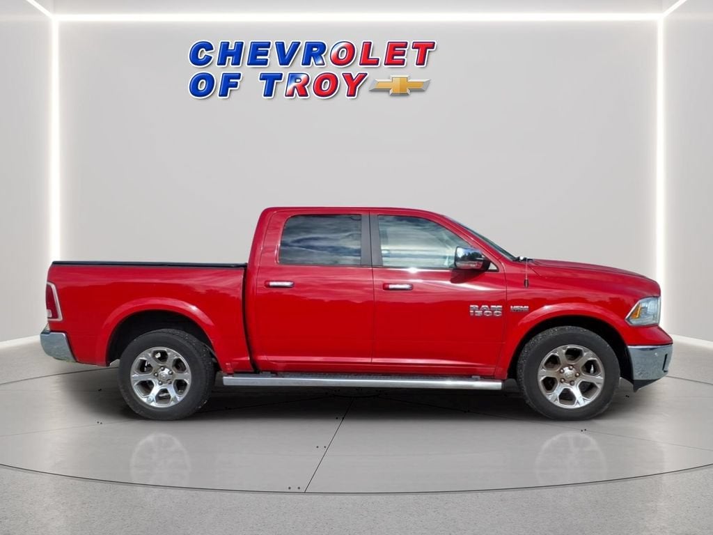 2017 RAM 1500 Laramie Crew Cab 4x4 5'7" Box