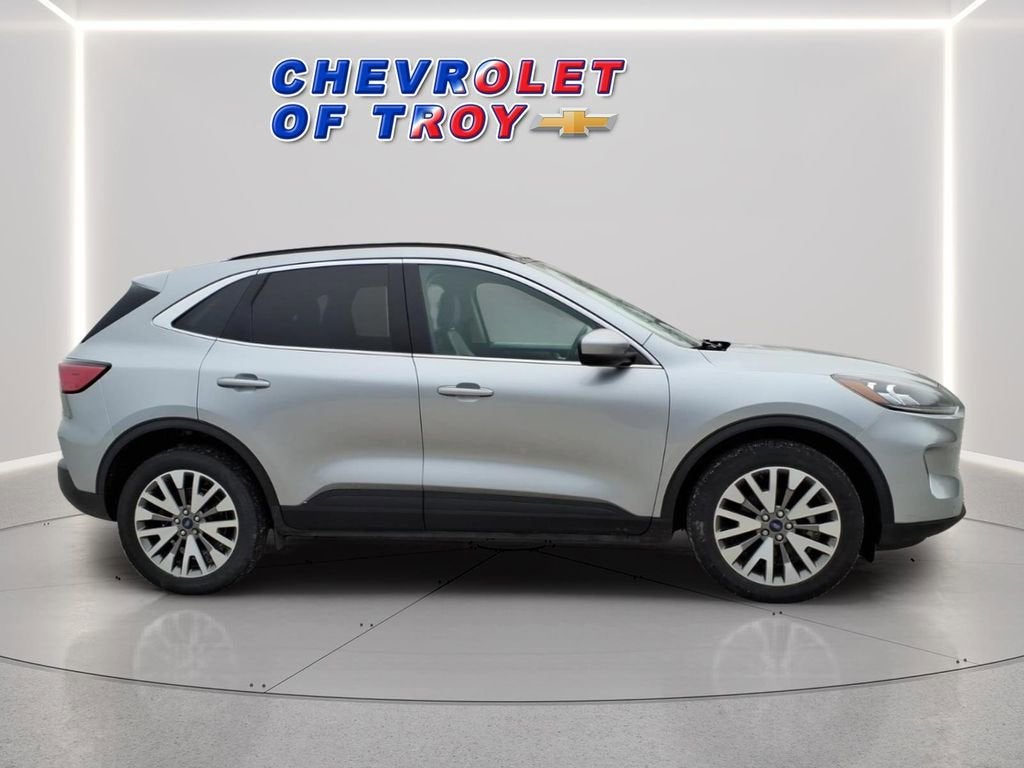 2022 Ford Escape Titanium