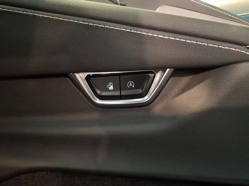 2025 Chevrolet Corvette E-Ray 1LZ