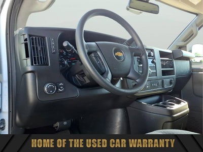 2025 Chevrolet Express Passenger 1LT