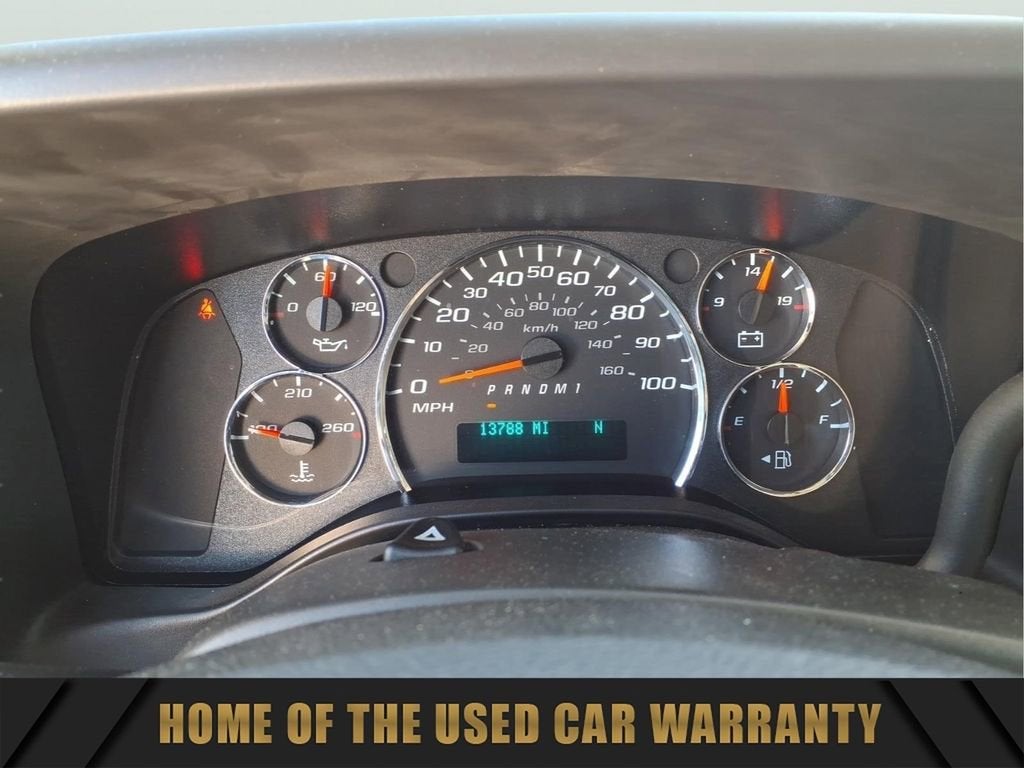 2025 Chevrolet Express Passenger 1LT