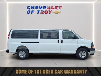 2025 Chevrolet Express Passenger 1LT