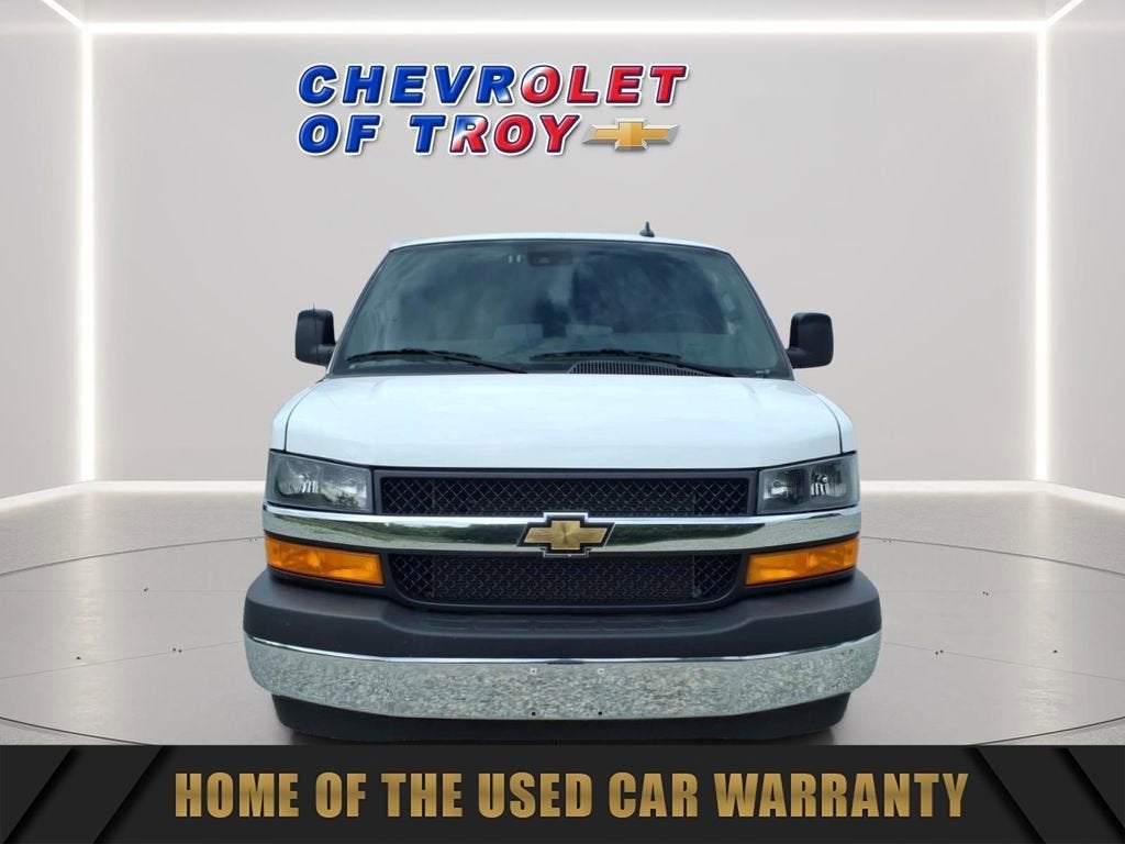 2025 Chevrolet Express Passenger 1LT