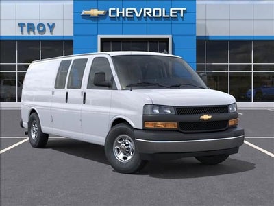 2025 Chevrolet Express Cargo WT