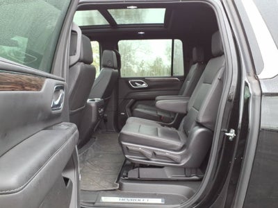2023 Chevrolet Suburban LT