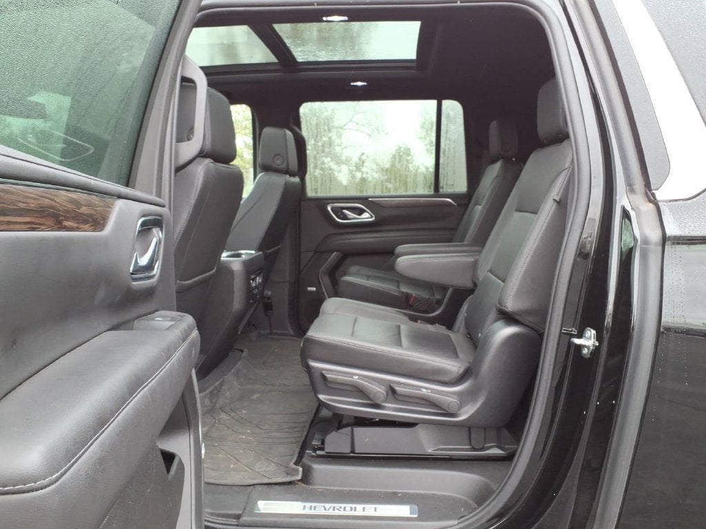2023 Chevrolet Suburban LT