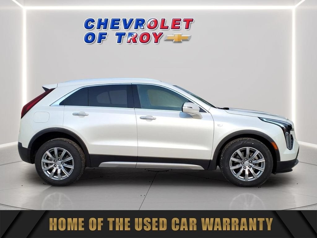 2023 Cadillac XT4 Premium Luxury