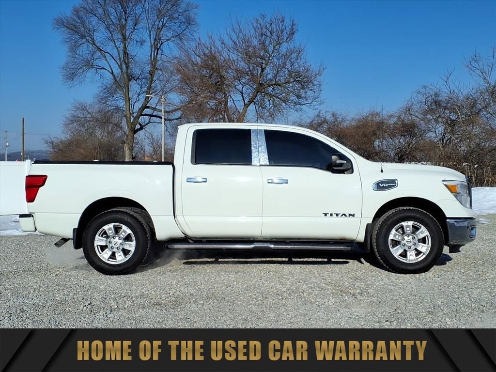 2017 Nissan Titan SV