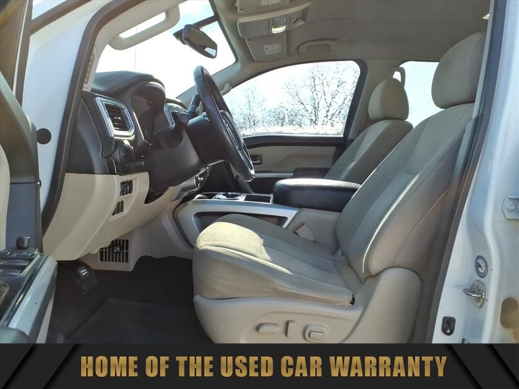 2017 Nissan Titan SV