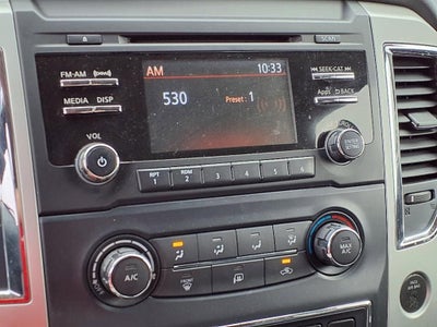 2017 Nissan Titan SV