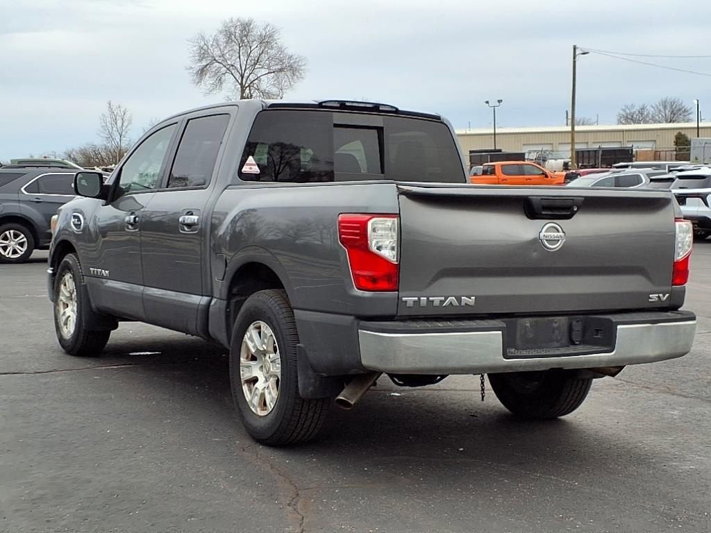 2017 Nissan Titan SV
