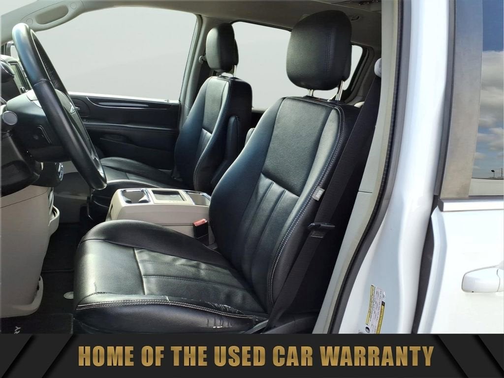 2014 Chrysler Town & Country Touring