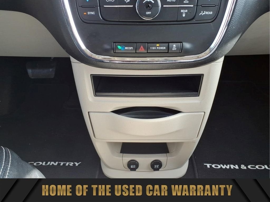 2014 Chrysler Town & Country Touring