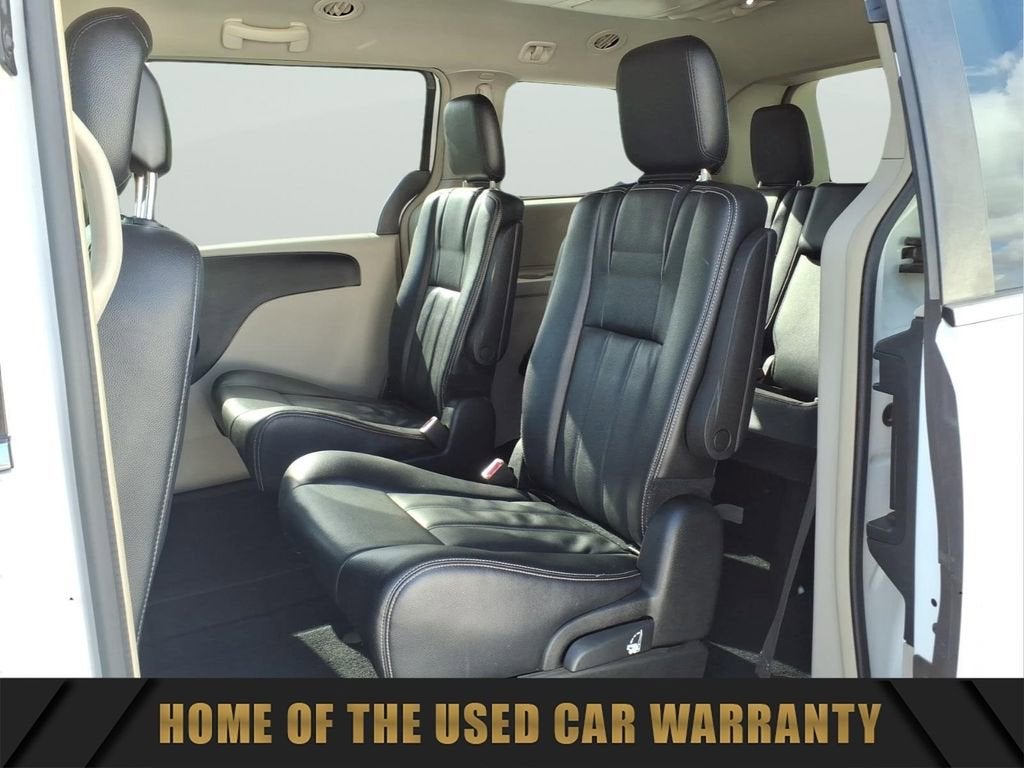 2014 Chrysler Town & Country Touring