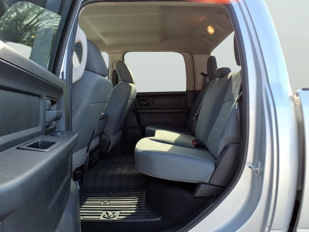 2018 RAM 2500 Tradesman Crew Cab 4x4 8' Box