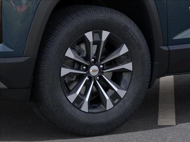 2027 Chevrolet Equinox LT - Photo 9