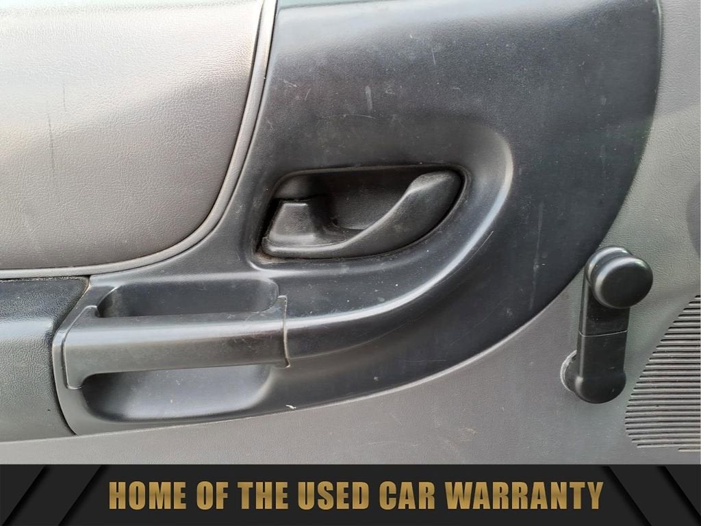 2003 Mazda Mazda B-Series 2WD Truck SE