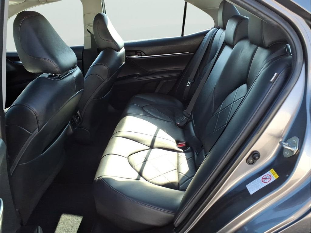 2018 Toyota Camry Hybrid LE