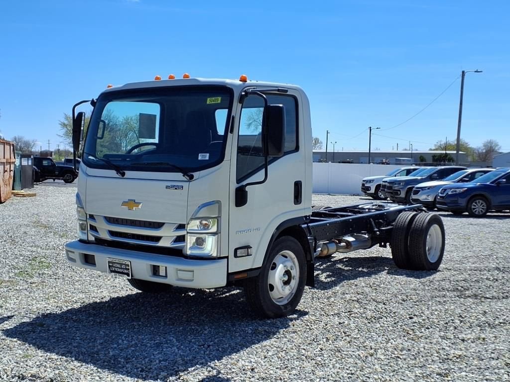 2025 Chevrolet Low Cab Forward 5500 HG MEDIUM ASH GRAY