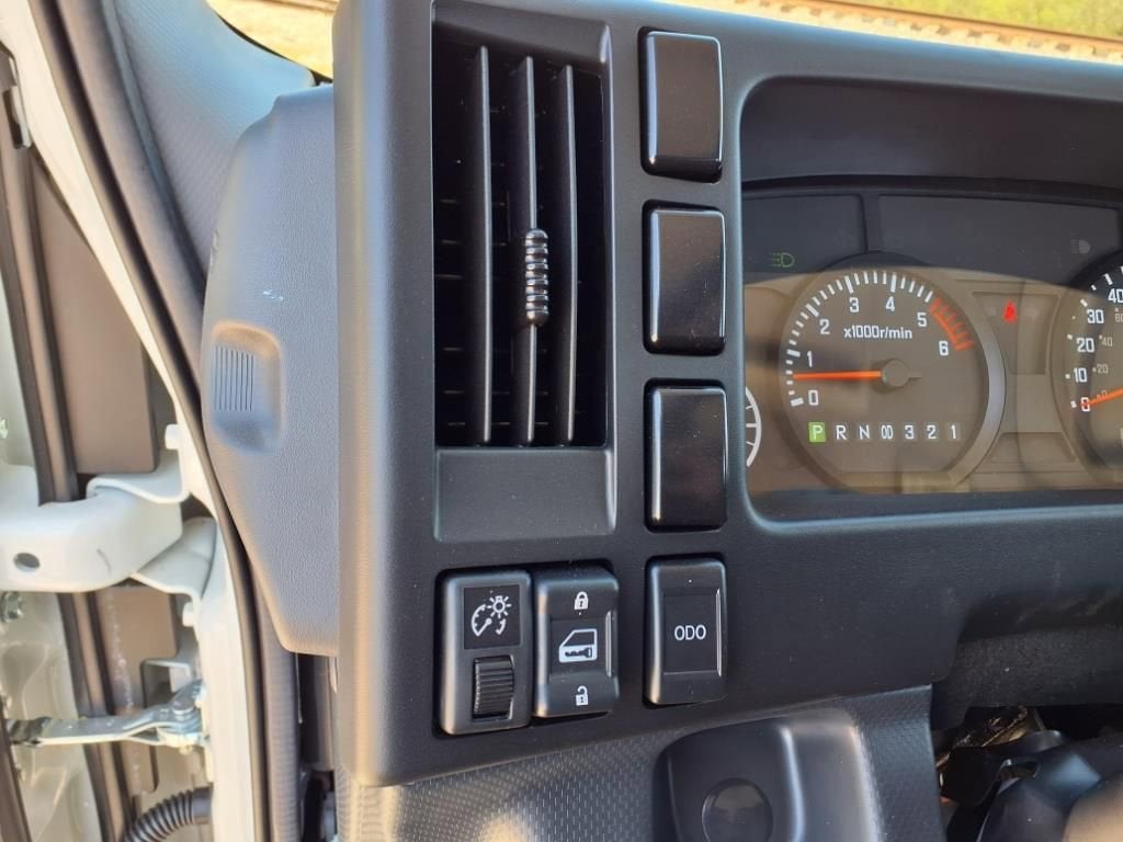 2025 Chevrolet Low Cab Forward 5500 HG MEDIUM ASH GRAY