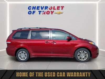 2012 Toyota Sienna XLE AAS