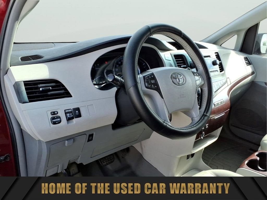 2012 Toyota Sienna XLE AAS