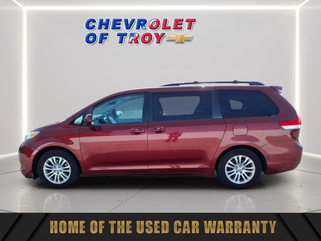 2012 Toyota Sienna XLE AAS