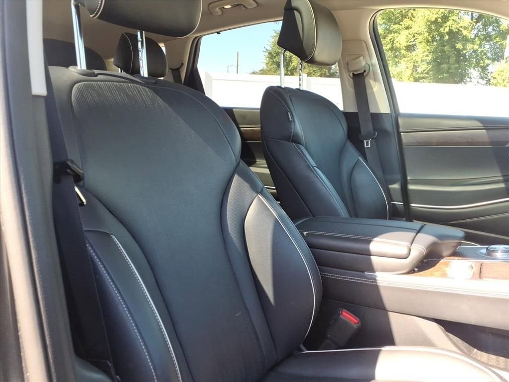 2023 Genesis GV80 Base