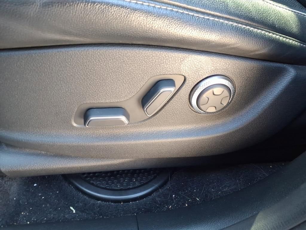 2023 Genesis GV80 Base