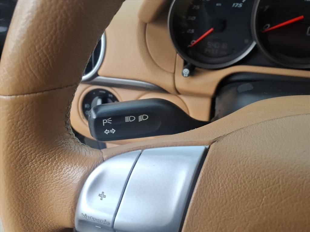 2005 Porsche Boxster Base