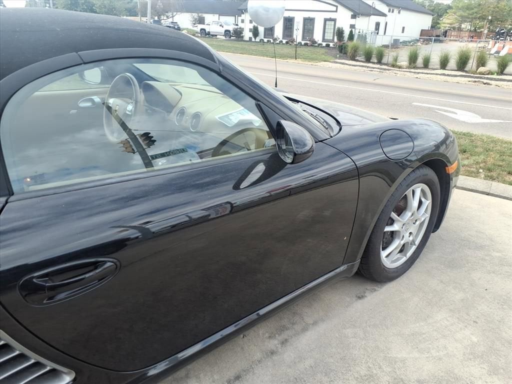 2005 Porsche Boxster Base